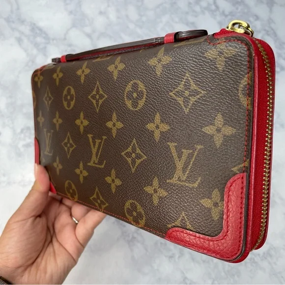 Louis Vuitton Cerise Daily Organizer with insert (2 pieces) - Picture 3 of 16